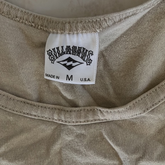 Billabong Tank - Picture 3 of 3